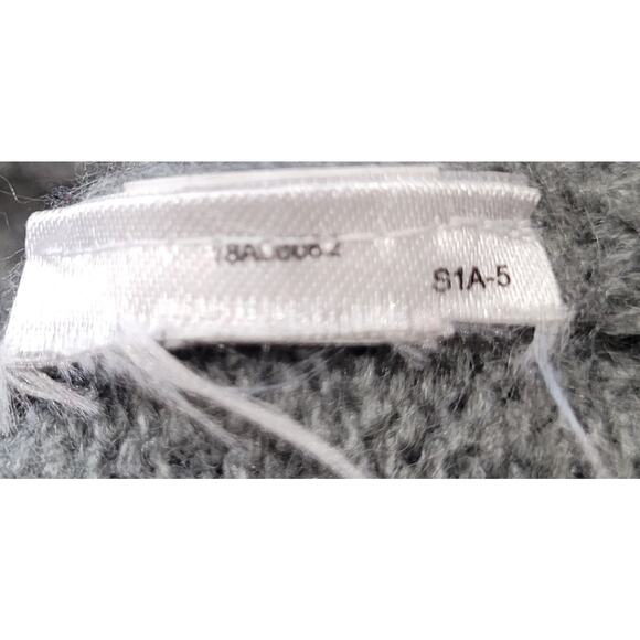 GAP Gray Eyelet Knit Sweater M Mock Neck Textured Soft Fuzzy Minimalist Quietlux - Picture 8 of 9